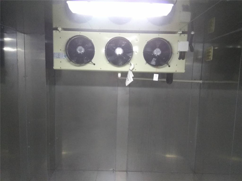 冷藏風(fēng)機(jī)安裝完成 冷藏風(fēng)機(jī)安裝完成